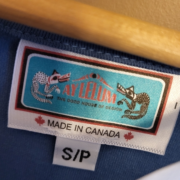 Ay Lelum. Sleeveless hummingbird print tank top in blue & green. Wm S. NWOT - Picture 3 of 5